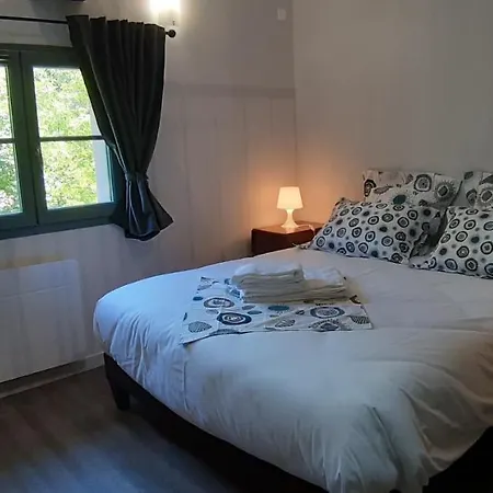 Moulin De Parayre Bed & Breakfast