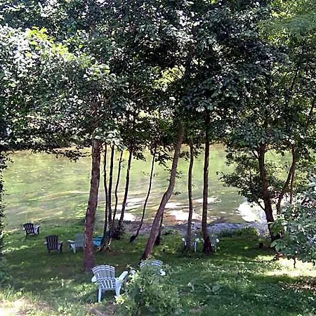 לינה וארוחת בוקר Moulin De Parayre 3*