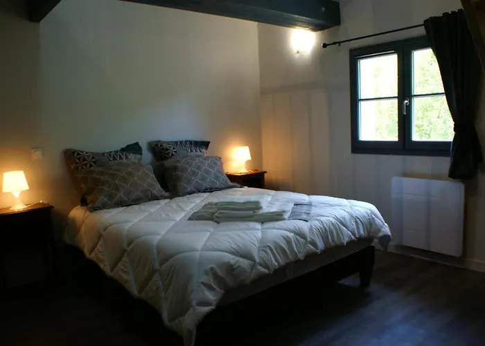 Alojamento de Acomodação e Pequeno-almoço Moulin De Parayre 3*