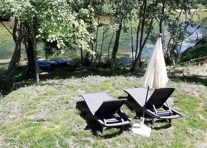 Alojamento de Acomodação e Pequeno-almoço Moulin De Parayre 3*