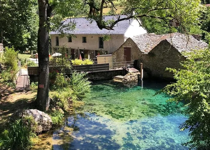 Alojamento de Acomodação e Pequeno-almoço Moulin De Parayre 3*